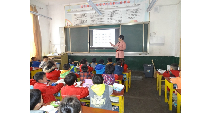 “師德典型在身邊”——汶上鎮(zhèn)西門小學(xué)教師陳雪萍