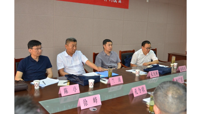 市住建局、市教育局聯(lián)合督查組對我縣在建大班額建設(shè)項目進行督導(dǎo)檢查