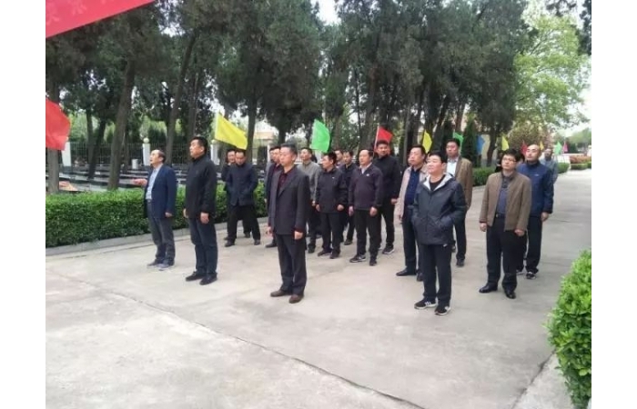 【汶上不忘初心 緬懷先烈】縣房管局組織黨員干部祭掃烈士陵園