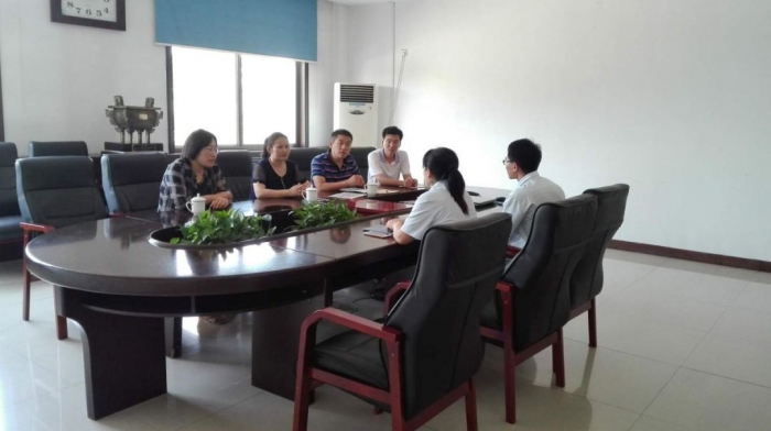 市人社局人才服務(wù)中心副主任李雪靈一行到汶上調(diào)研清華大學博士生研究生社會實踐項目