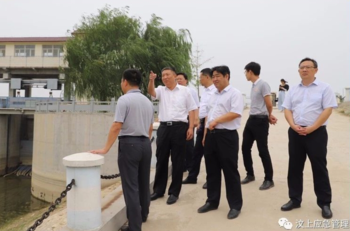 汶上縣人民政府 政務(wù)要聞 縣委副書(shū)記、縣長(zhǎng)李洪文督導(dǎo)安全生產(chǎn)應(yīng)急管理和防汛抗旱工作
